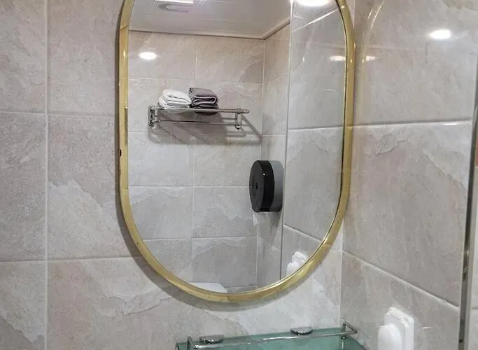Casa de hóspedes J Honor House Foreigner Only 4*
