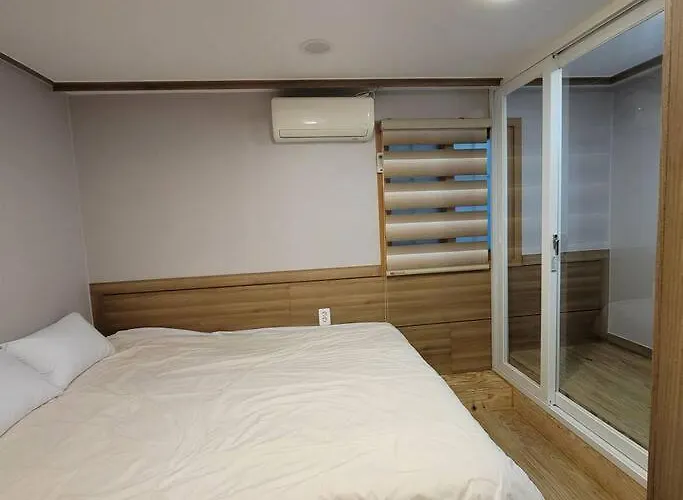 J Honor House Foreigner Only Seul