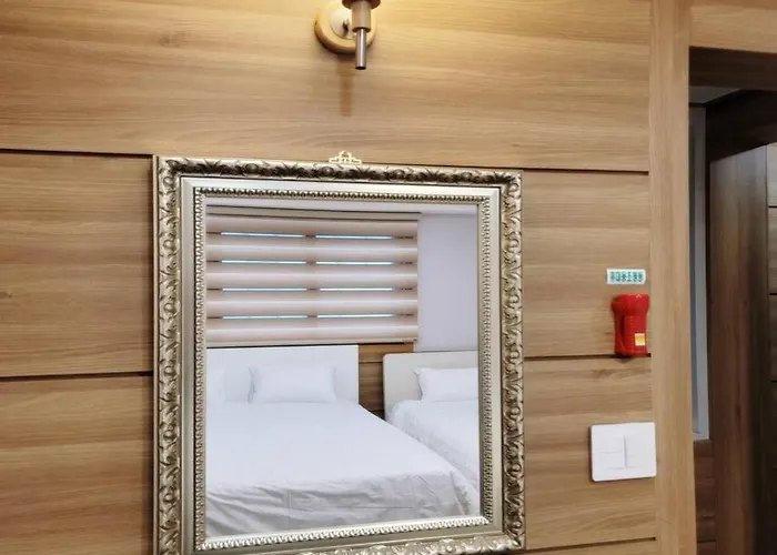 Casa de hóspedes J Honor House Foreigner Only 4*